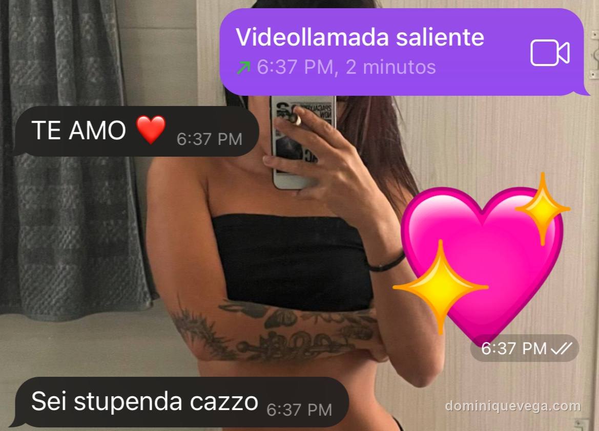 Dominique Vega lingerie cam girl italiana
