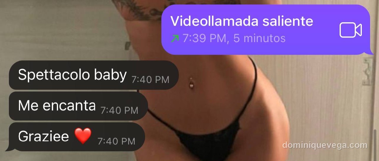 Dominique Vega lingerie cam girl italiana